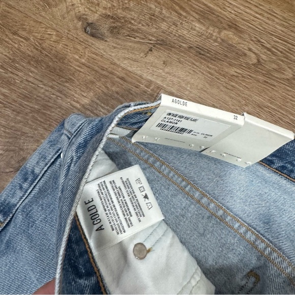 Agolde Vintage High Rise Flare Jeans in Clamour - Picture 8 of 11